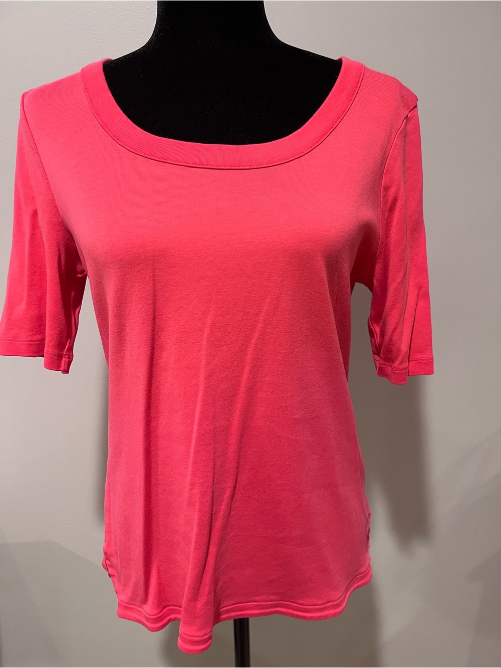 Talbots Scoop Neck Short Sleeve Top, Sleeves to Elbow, size Large, Bright Pink